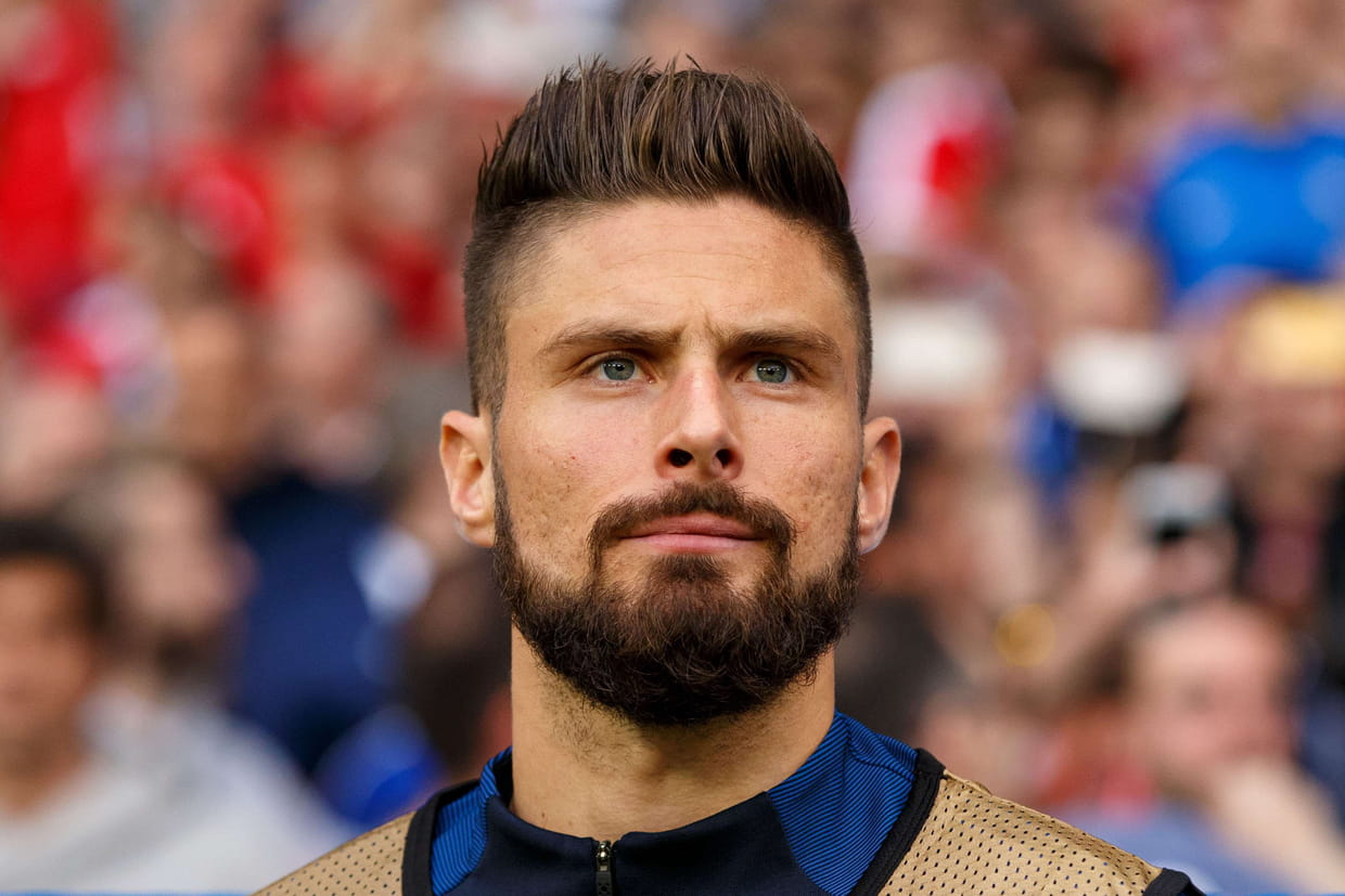 Combien Gagne Olivier Giroud Par Mois 19e - Olivier Giroud (foot) : 8,5 millions d'euros par an