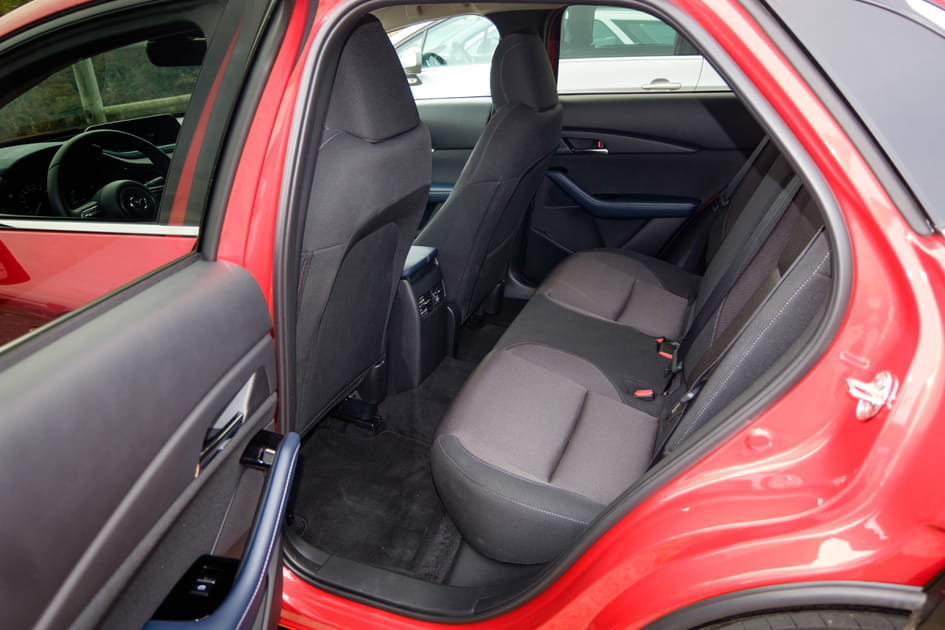 De l'espace et du confort &agrave; l'arri&egrave;re du CX-30