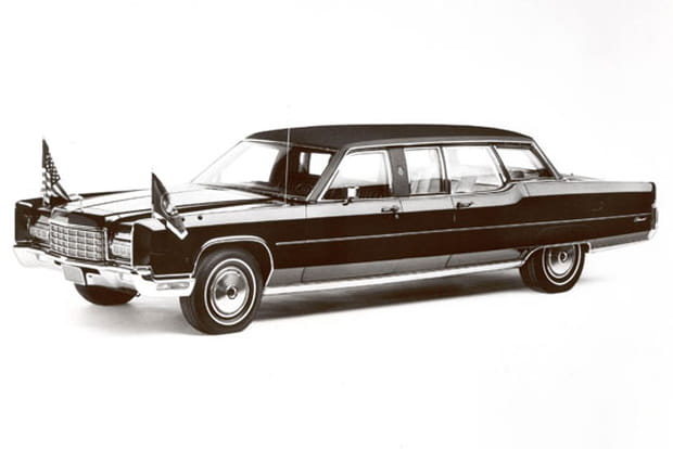 Une nouvelle Lincoln Continental pour Nixon
