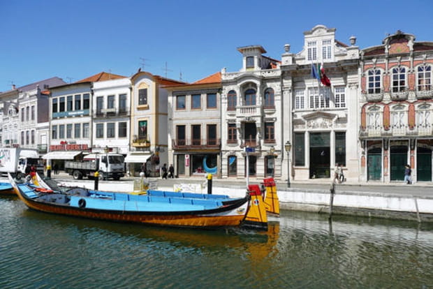 Aveiro, ancienne ville de pêche et ses canaux