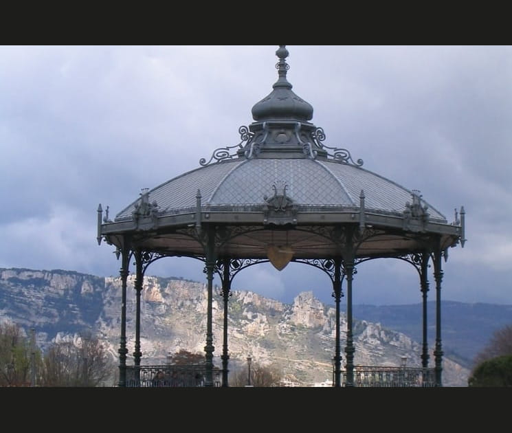 Le kiosque de Peynet &agrave; Valence