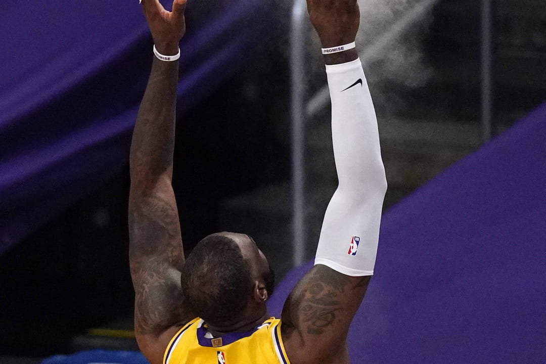 LeBron James "powder toss", son rituel d'avant match