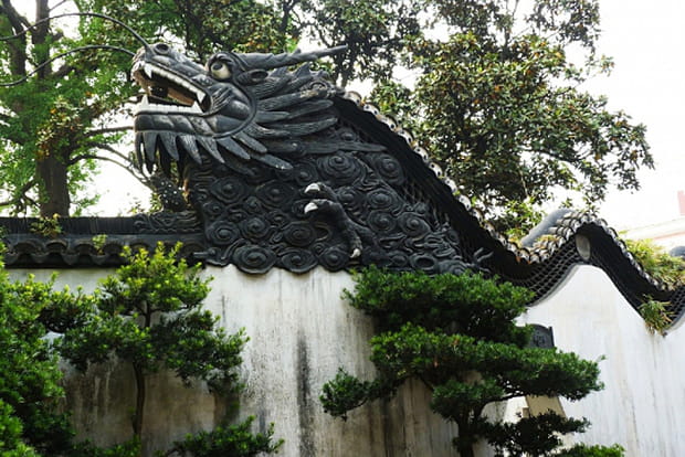 Les murs du dragon au jardin Yuyuan