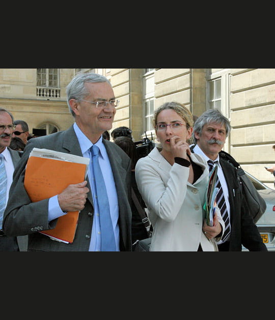 &quot;Nicolas Sarkozy enfile les perles&quot;