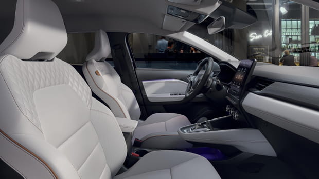 A bord du Captur en finition Initiale Paris