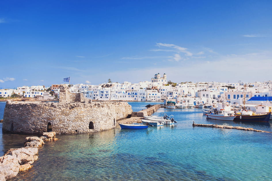 Paros