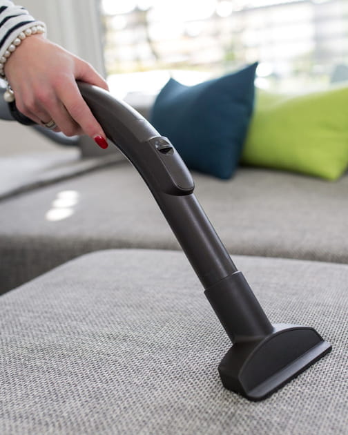 Peut-on passer l'aspirateur sur le canap&eacute;&nbsp;?