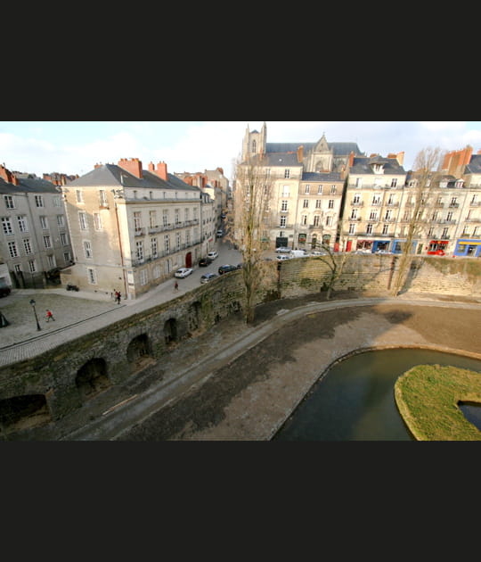 Vue sur la cath&eacute;drale