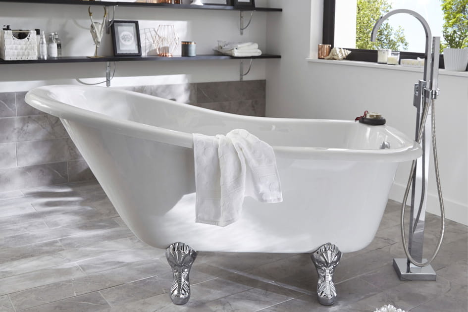 Une baignoire sur pieds