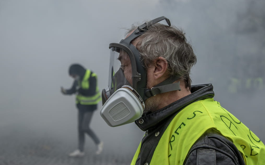 Gilets jaunes&nbsp;: les images choc &agrave; Paris