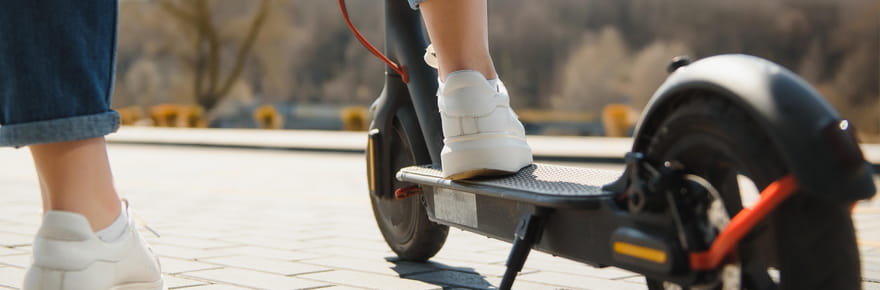 Black Friday v&eacute;los et trottinettes &eacute;lectriques&nbsp;: une trottinette &eacute;lectrique tombe &agrave; moins de 200&nbsp;euros, des promos en folie&nbsp;!