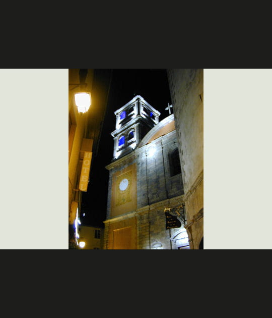 La coll&eacute;giale : l'autre rempart