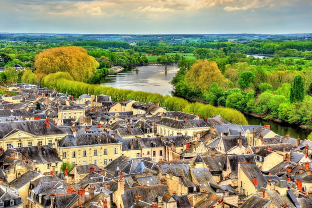 Chinon, joyau historique de la Vallée de la Loire