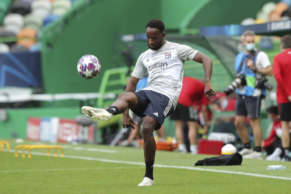 Demb&eacute;l&eacute; encore rempla&ccedil;ant