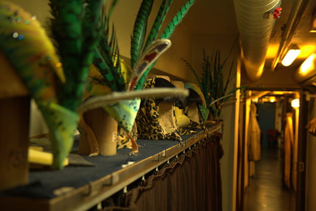 Des kilomètres de costumes