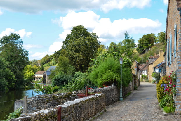 2e : Fresnay-sur-Sarthe dans la Sarthe