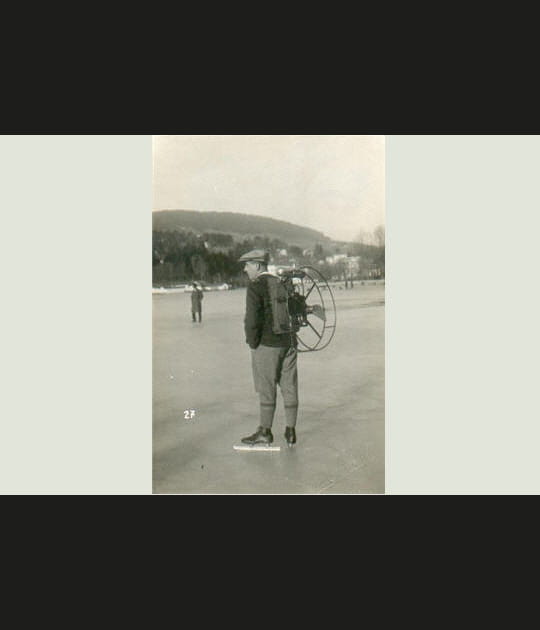 Un patineur &agrave; h&eacute;lice