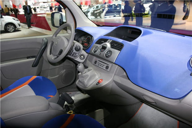 Planche de bord et équipements