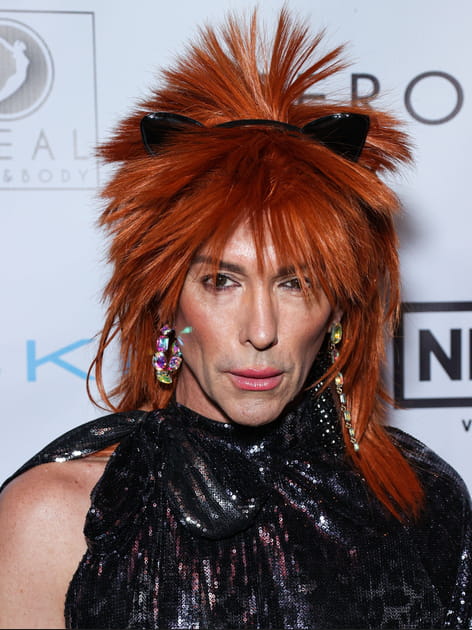 Le styliste Derek Warburton en rousse