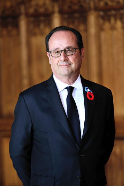 Fran&ccedil;ois Hollande se d&eacute;tache de Nicolas Sarkozy