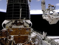 Hubble, vues de l'espace : Une perspective cosmique