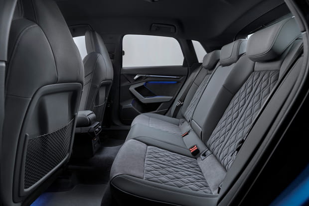 Zoom sur les places arrière de l'Audi A3