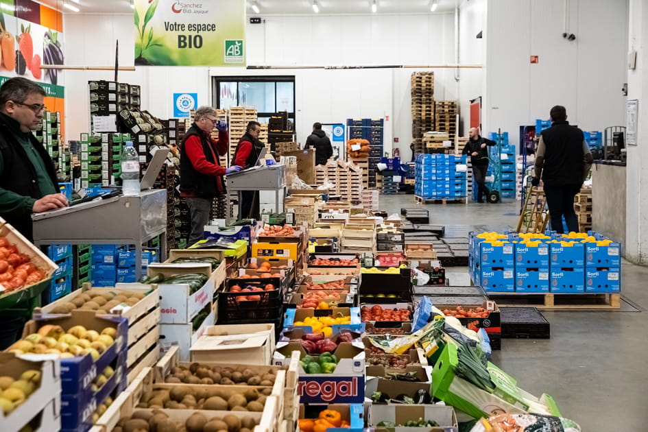 March&eacute; de gros maintenu