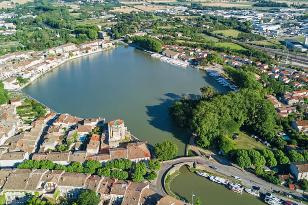 Castelnaudary, un territoire de gastronomie et patrimonial traversé par le canal du Midi