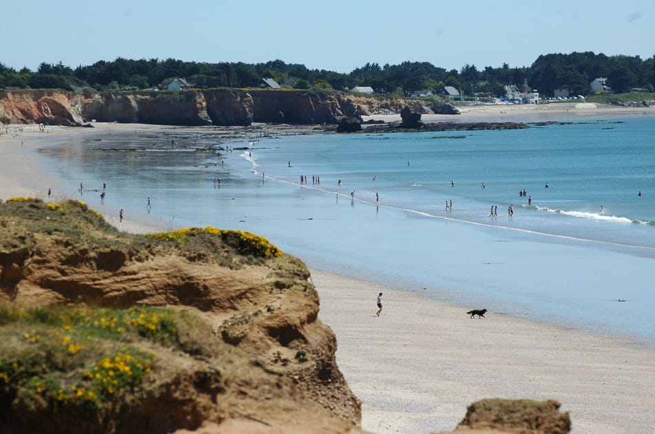 P&eacute;nestin et ses falaises aux reflets ocre