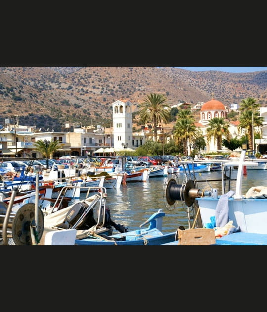 Dans le village d'Elounda