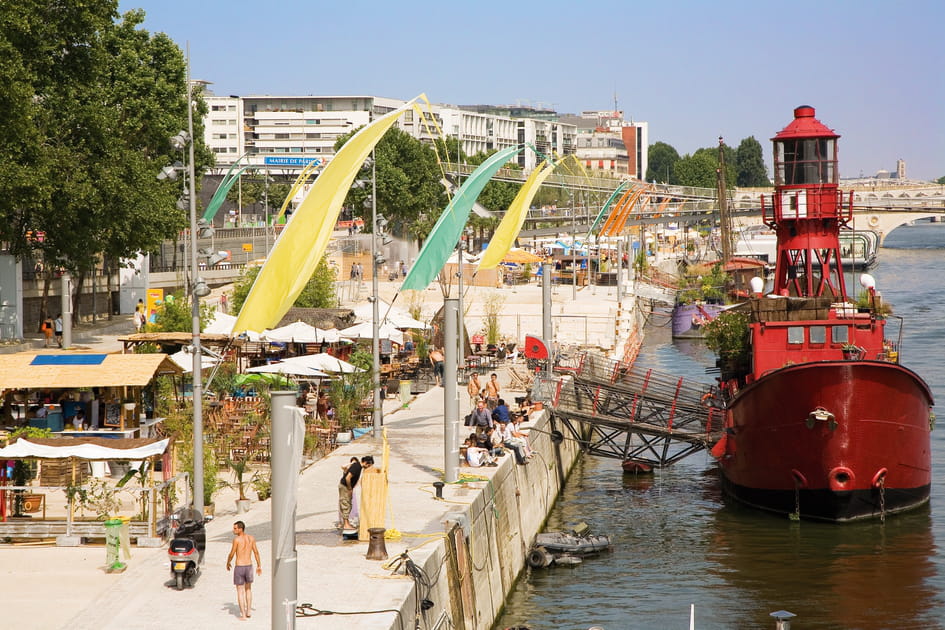 Siroter un cocktail au Port de la Gare