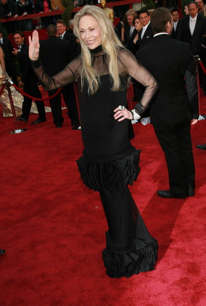 Faye Dunaway lance le style abat-jour