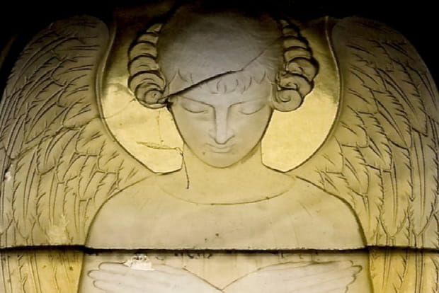 Verrière de Lalique dans l'église de la cité-jardin du Chemin Vert, Reims