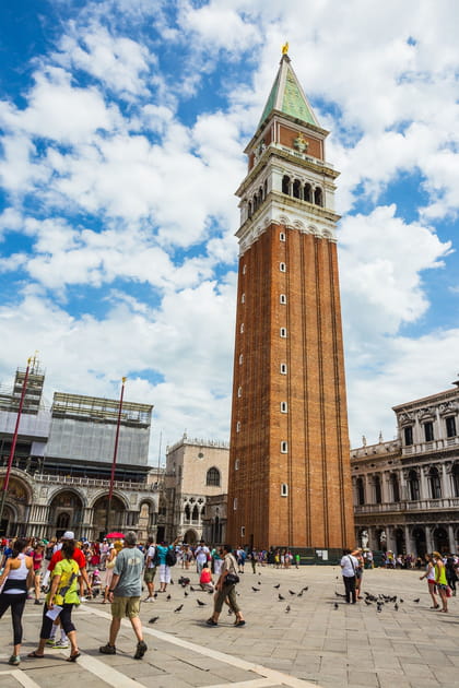 Venise apprend le savoir-vivre aux touristes