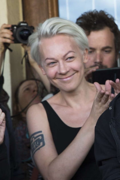 Une union libre et une &quot;phalange coup&eacute;e&quot; pour l'ex-femme de Piotr