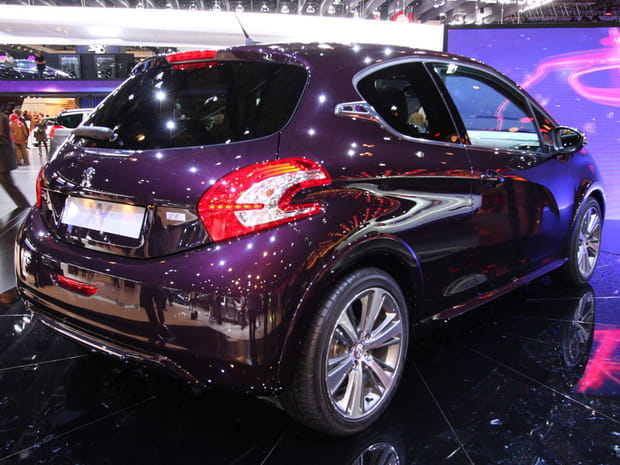 Peugeot 208 XY Arrière