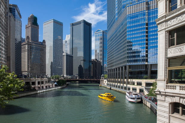 La Chicago River
