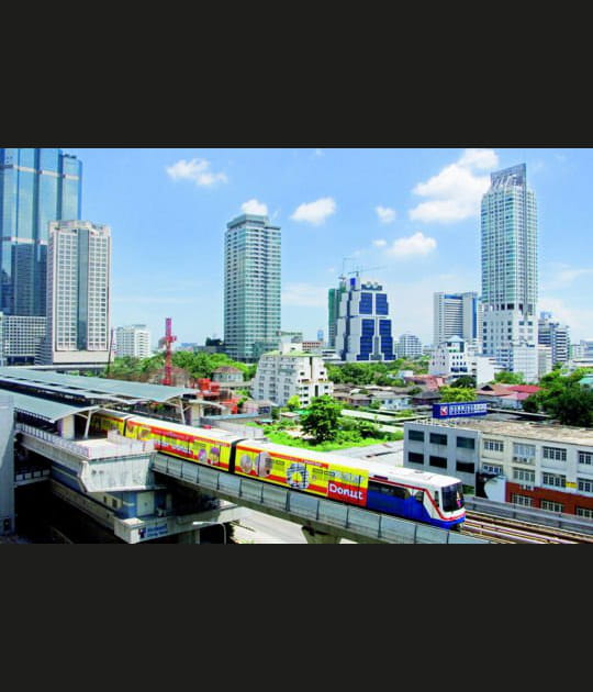 Bangkok et son m&eacute;tro l&eacute;ger a&eacute;rien