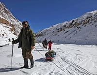 Chemins d'école, chemins de tous les dangers : L'Himalaya