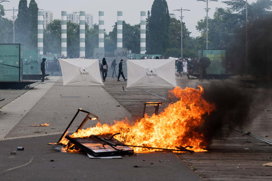 Les images des violences et d&eacute;bordements apr&egrave;s la mort de Nahel