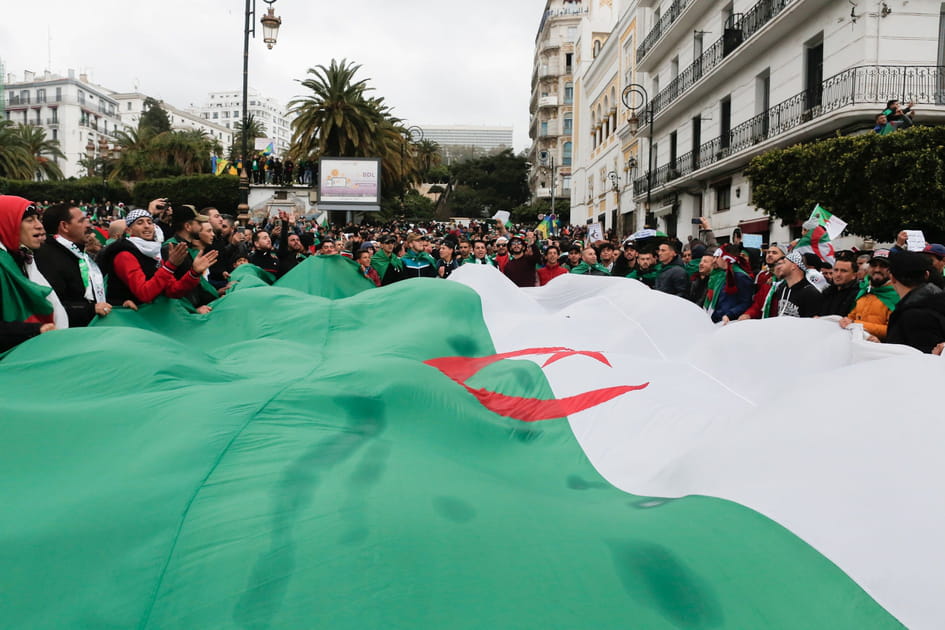 Soul&egrave;vement alg&eacute;rien