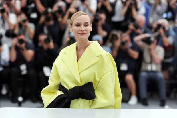 Diane Kruger en robe kimono toute jaune, ça en jette