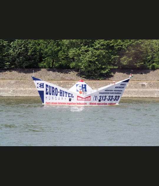 &quot;Bateau sur l'eau&quot;