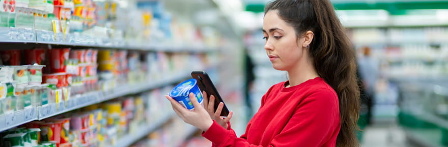 Un chiffre sur l'&eacute;tiquette des aliments devrait vous alerter&nbsp;: au-dessus, c'est trop de sucre selon cette nutritionniste