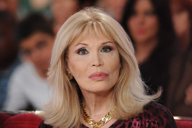 Amanda Lear : une chirurgie évidente