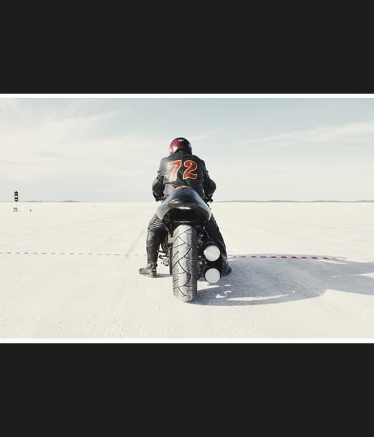 Courses &agrave; grande vitesse dans les d&eacute;serts de sel