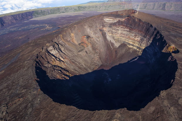 Le Piton de la Fournaise sous haute surveillance
