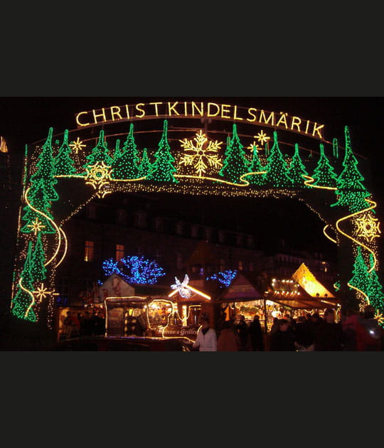 March&eacute; de No&euml;l