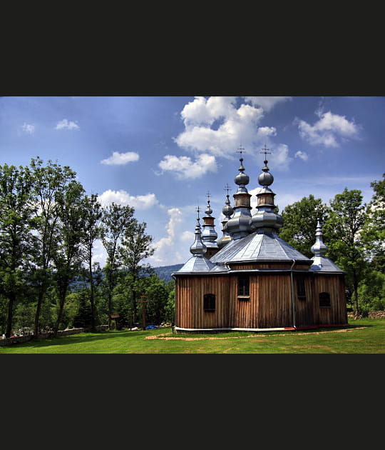 Eglise gr&eacute;co-catholique en bois