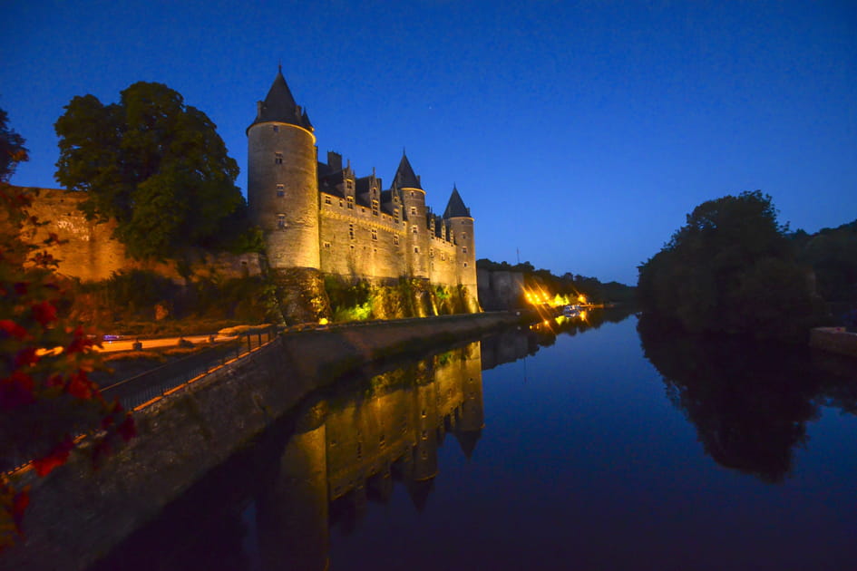 La Duchesse re&ccedil;oit au ch&acirc;teau de Josselin